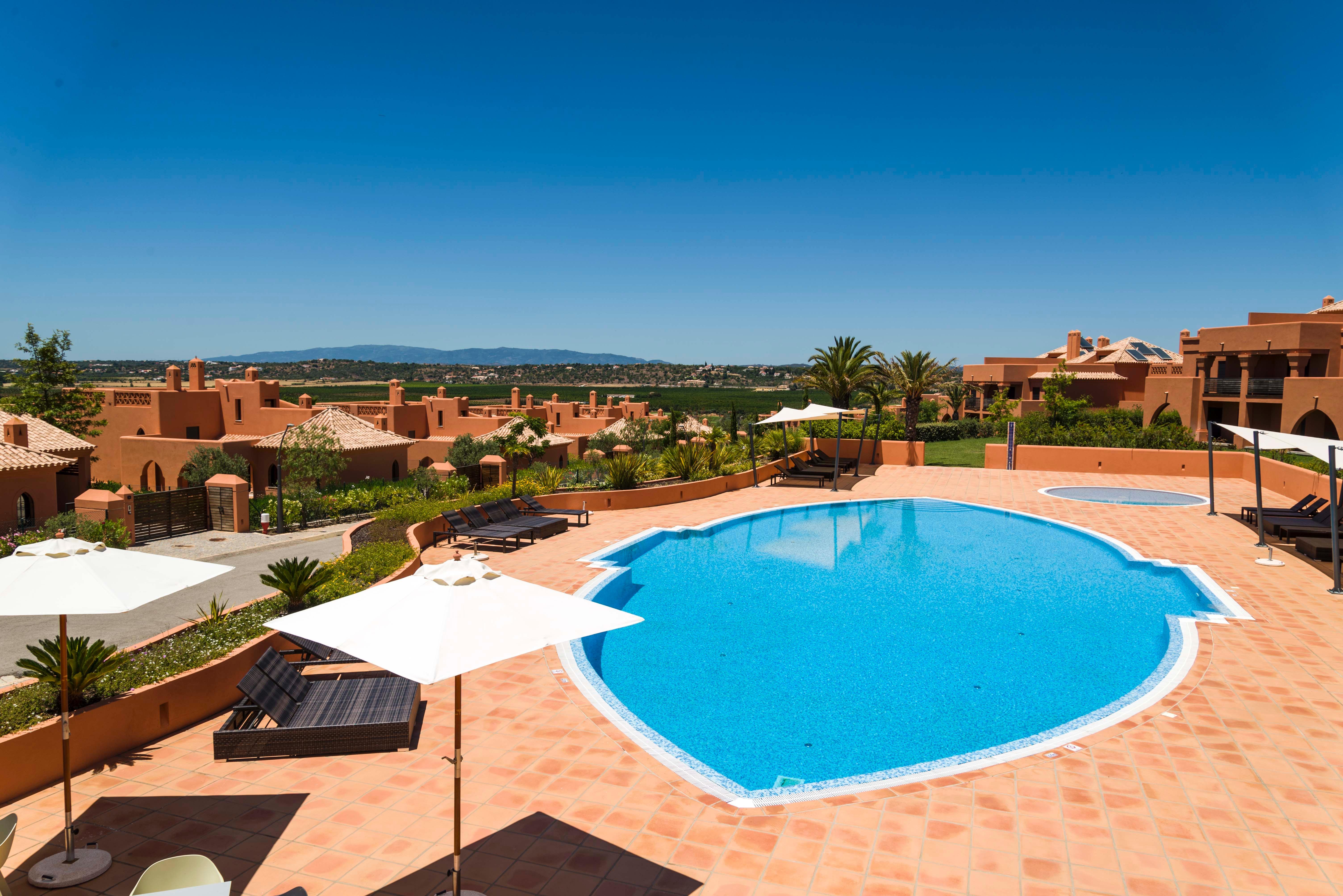 Amendoeira Golf Resort - Apartments And Villas シルヴェス エクステリア 写真